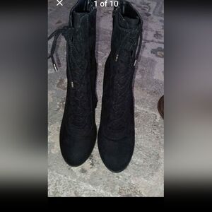 Boots By Carlos Santana The Sandra Sz 10M Faux Suede Back Tie Lace Up  Like New